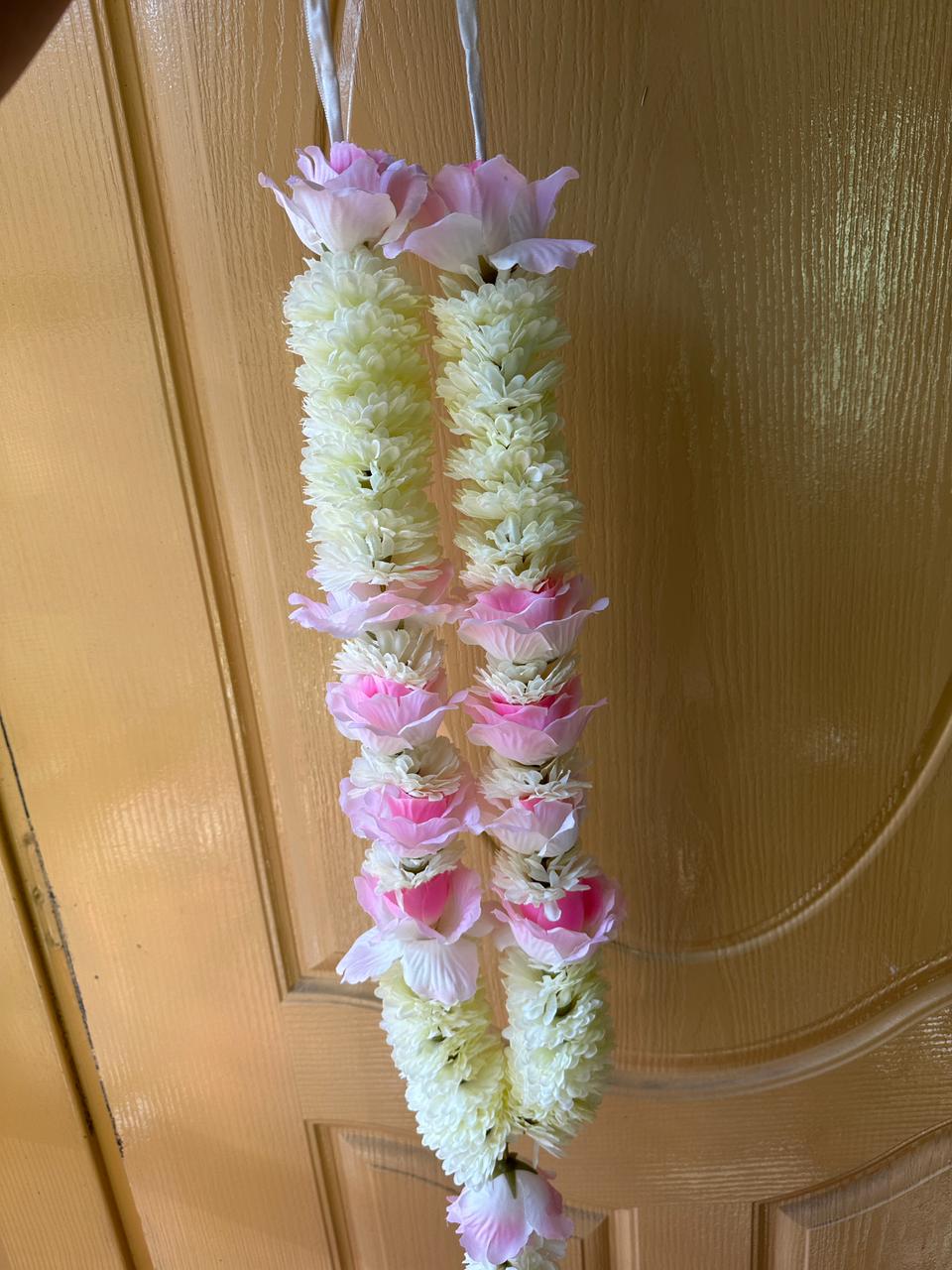 Artificial garlands